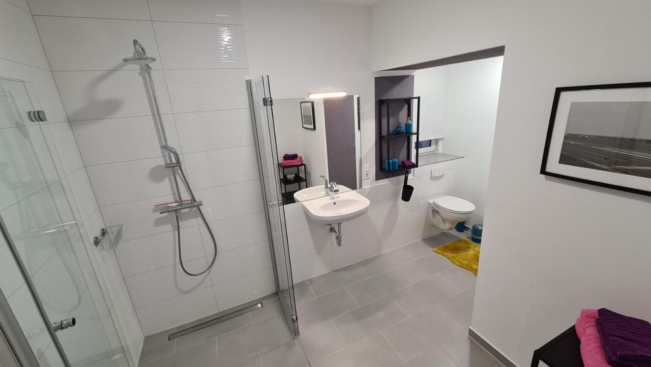 Appartement Lavendel, Ferienwohnung Mit Eigenem Eingang Wie Ein Kleines Haus Bad Salzuflen Exterior foto