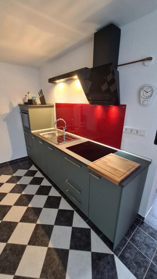 Appartement Lavendel, Ferienwohnung Mit Eigenem Eingang Wie Ein Kleines Haus Bad Salzuflen Exterior foto